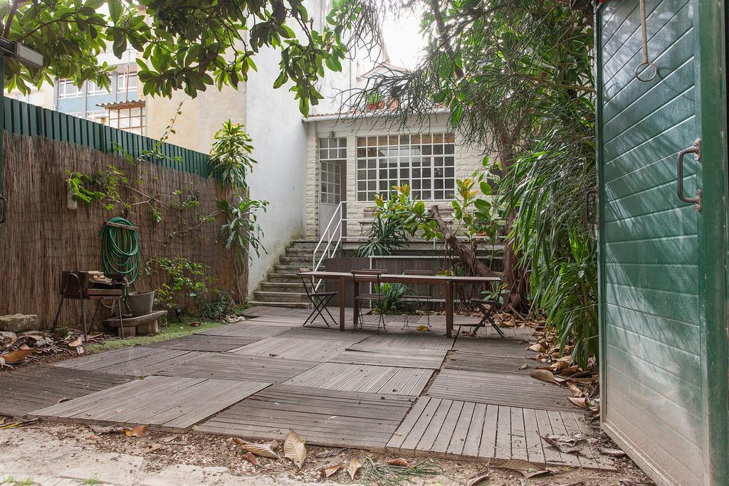 Central, Charming, Quiet, Garden And Parking Lisboa Екстериор снимка